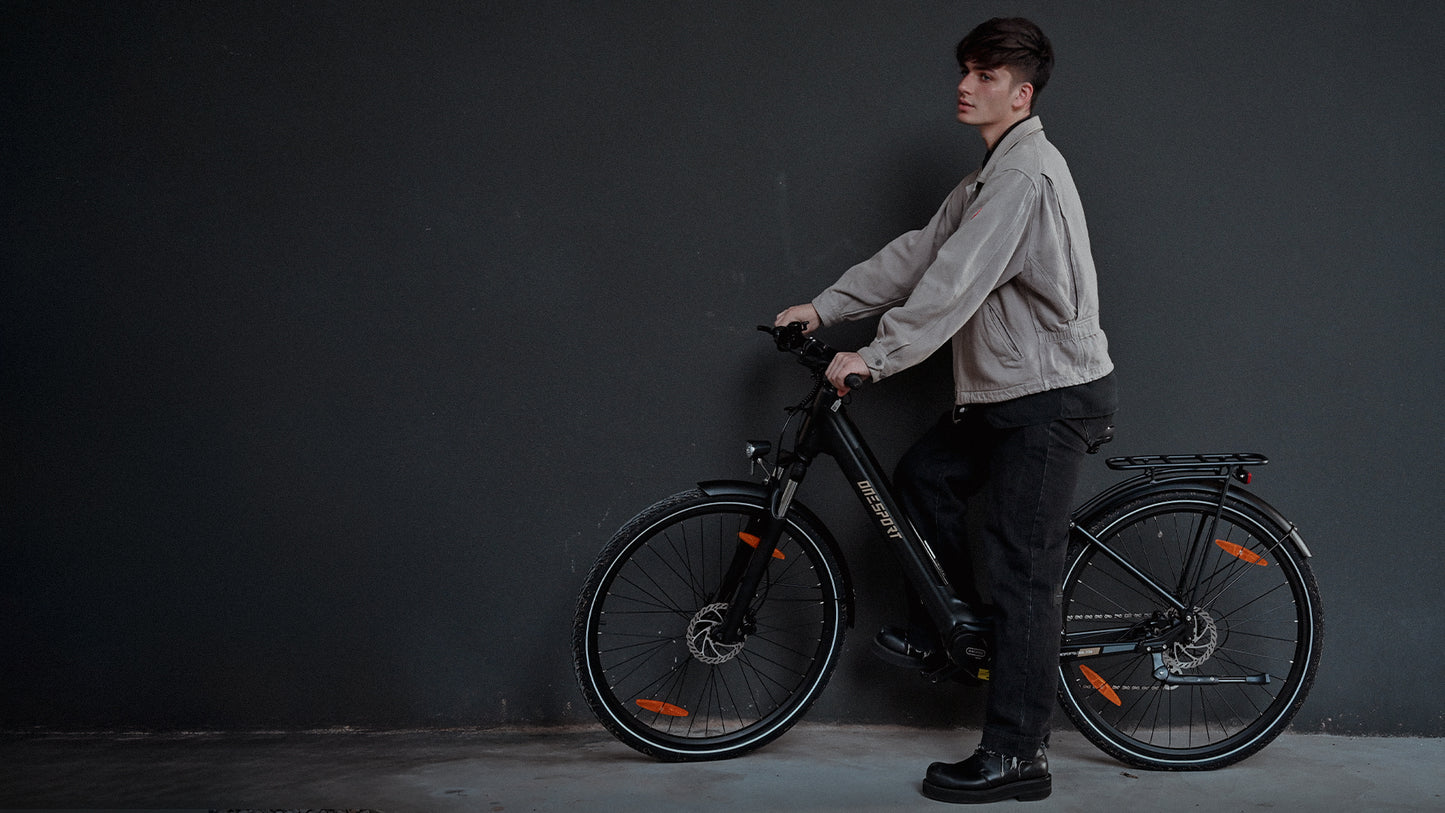 ONESPORT OT-07 BLACK – E-Bike Urbana con Motore BAFANG da 250W 36V, Batteria Rimovibile e Sospensione Regolabile