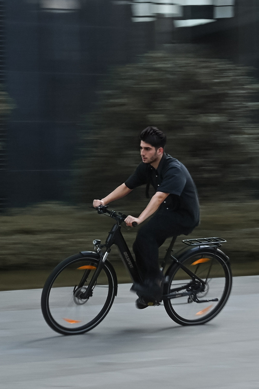 ONESPORT OT-07 BLACK – E-Bike Urbana con Motore BAFANG da 250W 36V, Batteria Rimovibile e Sospensione Regolabile