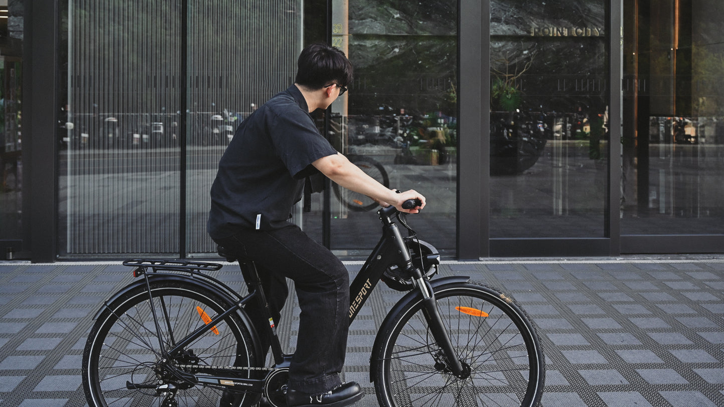 ONESPORT OT-07 BLACK – E-Bike Urbana con Motore BAFANG da 250W 36V, Batteria Rimovibile e Sospensione Regolabile
